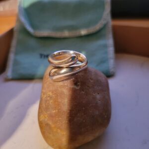 Vintage Tiffany & Co Elsa Peretti Sterling Silver Teardrop Ring~ size 6.5-7